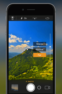 Camera Plus zählt zu den Klassikern unter den Foto-Apps und besticht durch immer wieder neue Features wie die Fernbedienung AirSnap. Foto: Camera Plus
